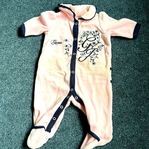 Guess body size 0-3 months